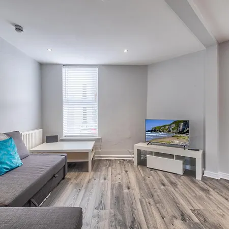 Apartment 2 And 4 - Portrush Marine Apartments Esterno foto