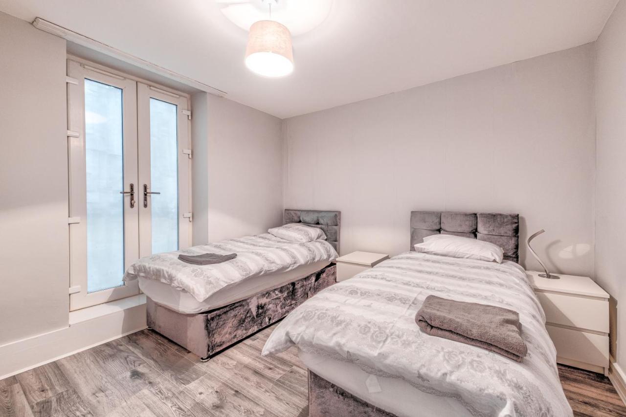 2 And 4 - Marine Apartment Portrush