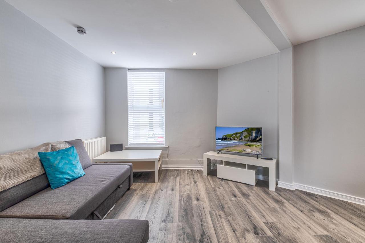 2 And 4 - Marine Apartment Portrush